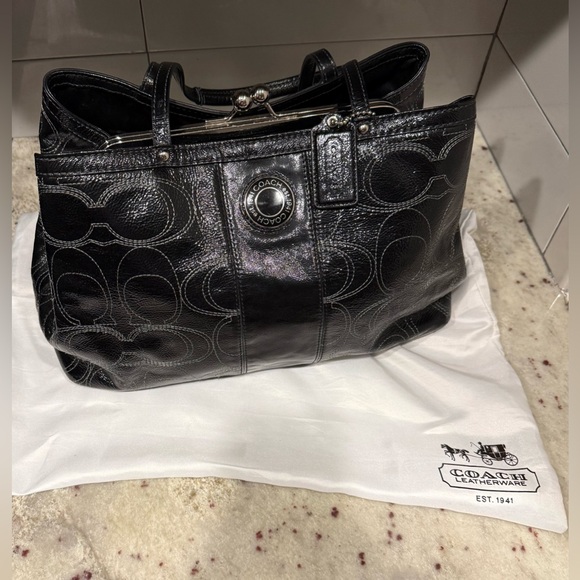 Coach Handbags - Coach Patent Leather Shoulder Bag